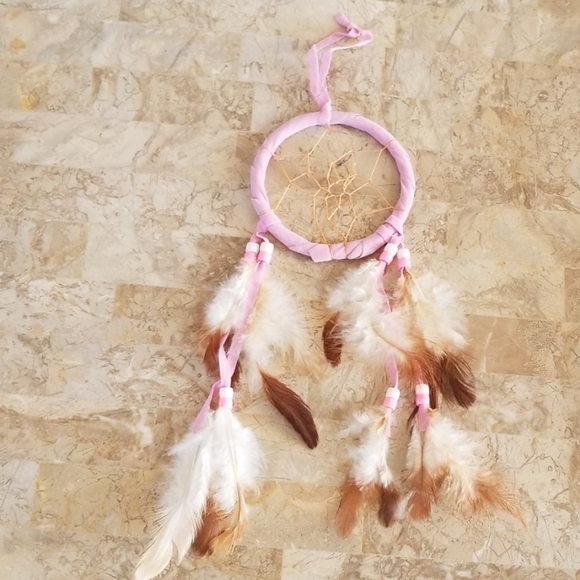 Neiman Marcus Other - Dream Catcher Pink